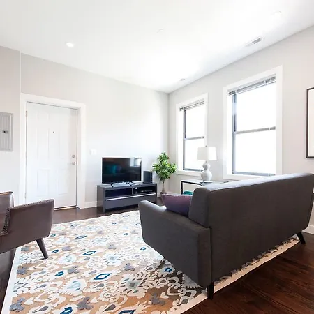 Three-bedroom On N Damen Avenue Apt 3e Apartment Chicago