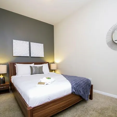 Two-bedroom On N Halsted Street Apt 301 Chicago