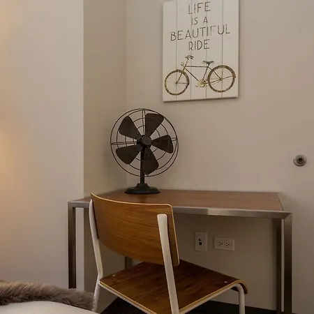Three-bedroom On W Van Buren Street Apt 801 * Chicago