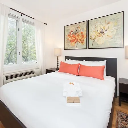 Studio On E Bellevue Place Apt 1b Apartment Chicago