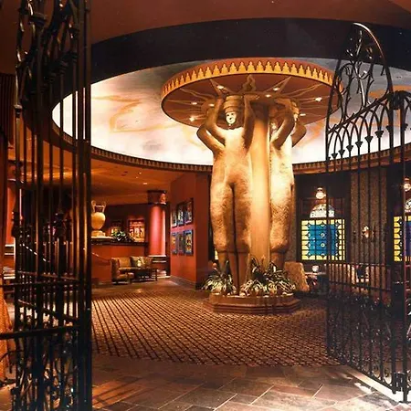 Hotel Downtown, Autograph Collection 4*