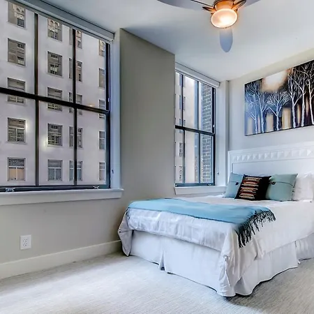 Apartment Global Luxury Suites At Block 37 Chicago