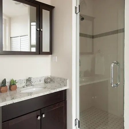 Aparthotel Sonder — Six Points — Lovely 2br