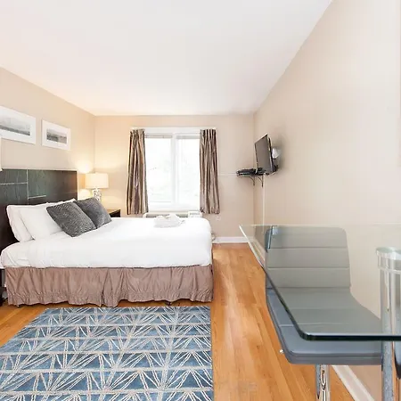 Studio On E Bellevue Place Apt 1a