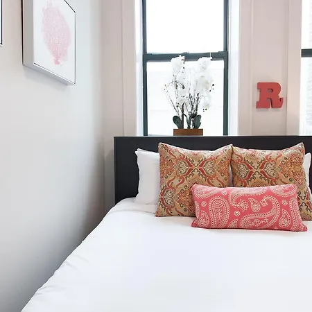 One-bedroom On E Roosevelt Road Apt 503 * Chicago