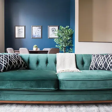 Sonder — N Halsted 3* Chicago