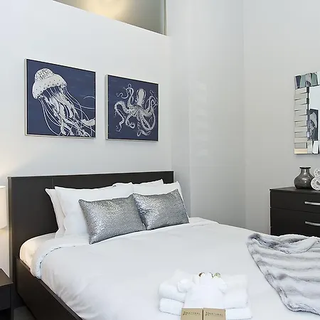 Sonder — Damen 3*