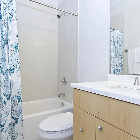 Sonder — Six Points Aparthotel Chicago