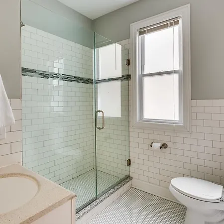 Aparthotel Sonder — Clark Street Chicago