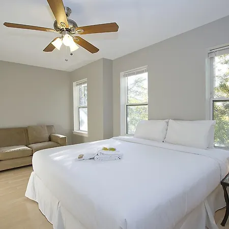 Holiday home Four-bedroom On S Oakley Boulevard
