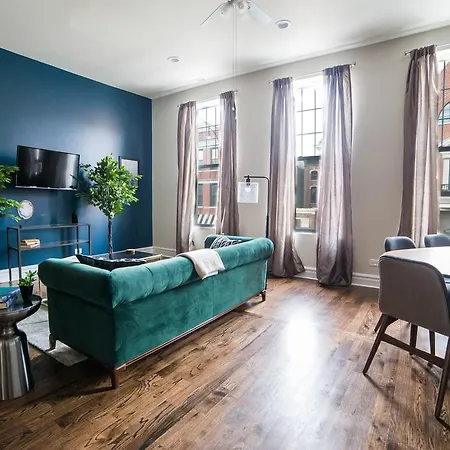 Sonder — N Halsted Chicago