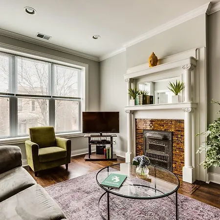 Sonder — Clark Street Aparthotel