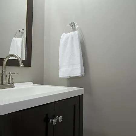 Four-bedroom On S Oakley Boulevard Holiday home *