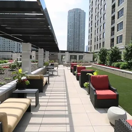 Apartment Modern River North *
