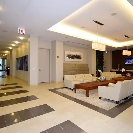 Apartment Modern River North Chicago