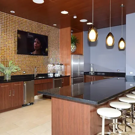 Apartment Modern River North *
