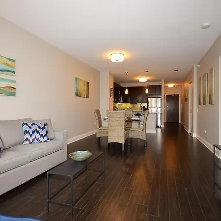 Apartment Modern River North