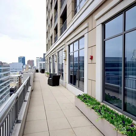 Modern River North