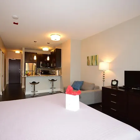 Modern River North Apartment *