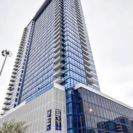 Apartment Modern Greek Town Chicago