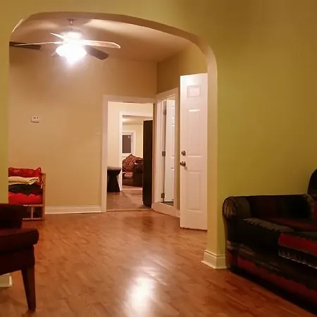 3 Bedroom Pilsen *