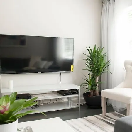 Apartment Modern 2bedroom/2bath Apt Chicago