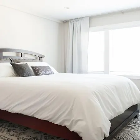 Apartment Modern 2bedroom/2bath Apt *