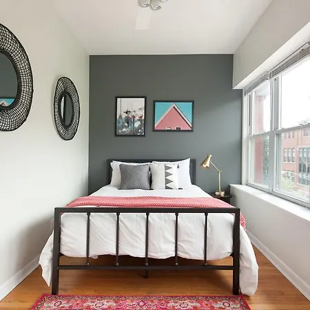 Aparthotel Four-bedroom On N Orchard Street Apt 3 Chicago