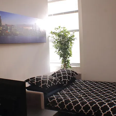 Apartment Millennium Park Two-bedroom Millennium Park Two-bedroom 6th Floor Unit 2 *