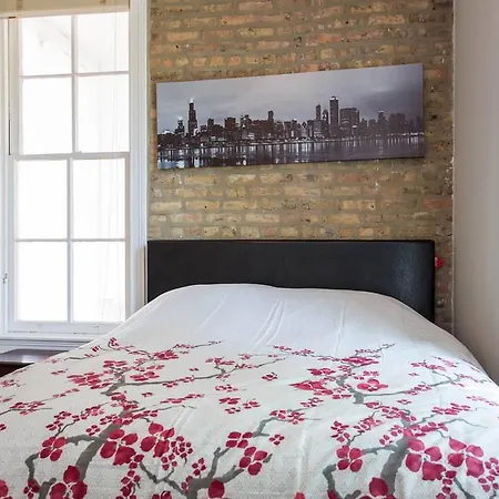 Wicker Park Apartment