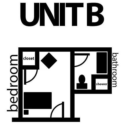 Studio On W Fullerton Avenue Apt B Apartment *