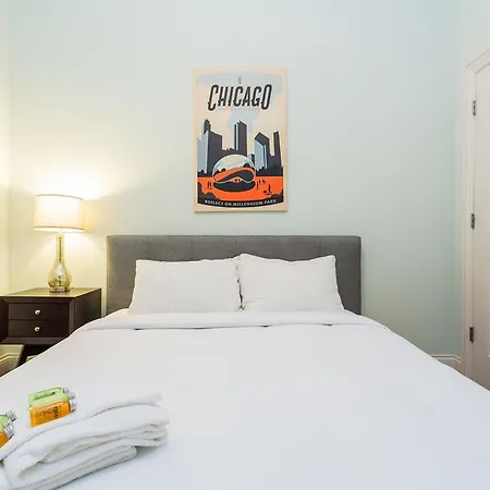 Studio On W Fullerton Avenue Apt B Apartment *