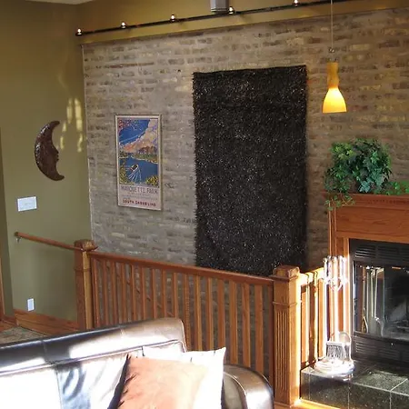 Wicker Park Urban Retreat Apartment Chicago