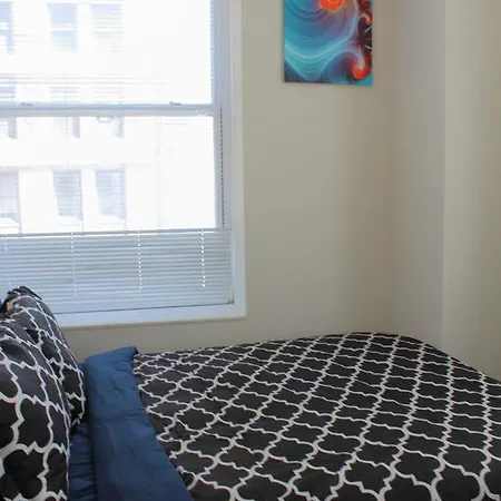 Apartment Millennium Park Three-bedroom 5th Floor Unit 5 *