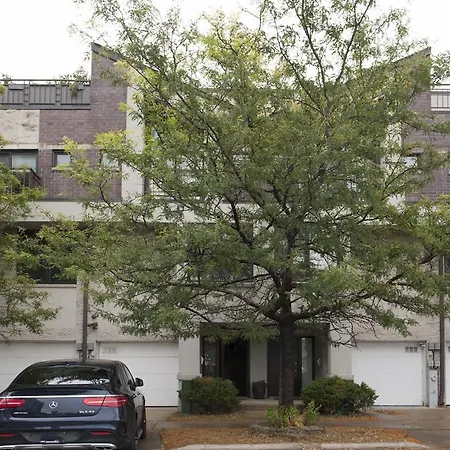 In Million $ Townhouse Chicago