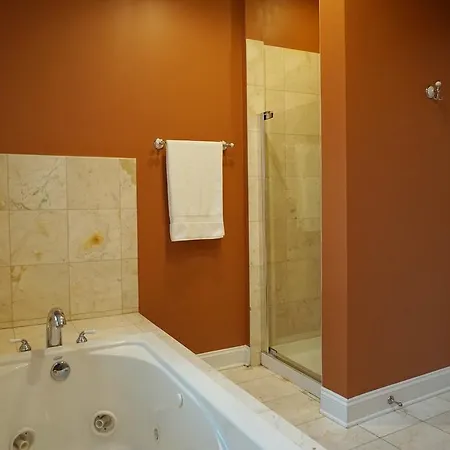 Lakewood Avenue Guest house Chicago