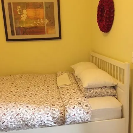 Apartment Beautiful 2 Bedroom *