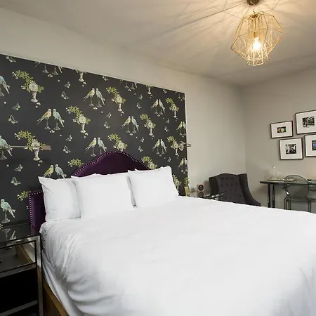 Wicker Park Bed & Breakfast Chicago