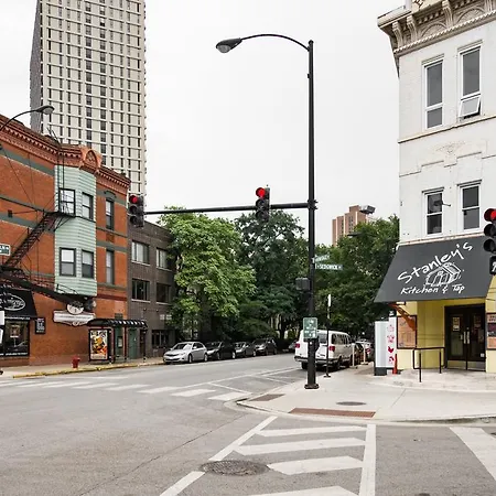 2br Heart Of Lincoln Park Chicago