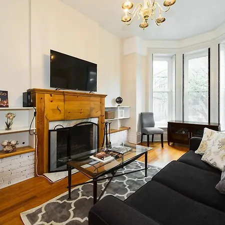 2br Heart Of Lincoln Park Chicago
