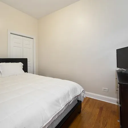 Apartment 2br Heart Of Lincoln Park Chicago