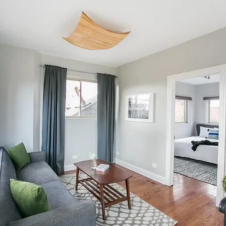 Aparthotel Sonder — Burton Place Chicago