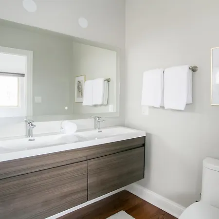 Aparthotel Sonder — Burton Place