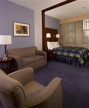 Hotel Club Quarters Wacker At Michigan,