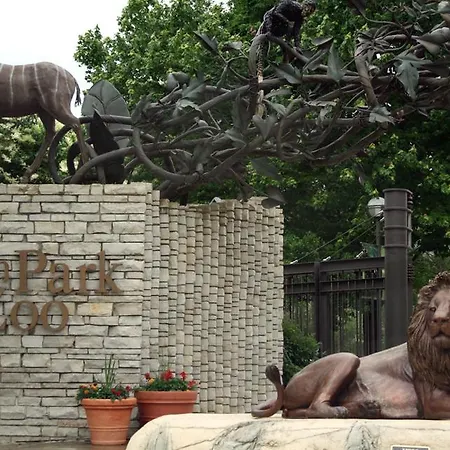 2br Heart Of Lincoln Park