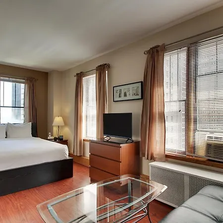 Hotel Dewitt And