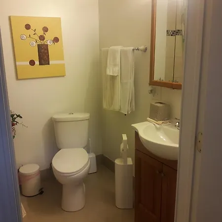 2 Bedroom Garden Coach House