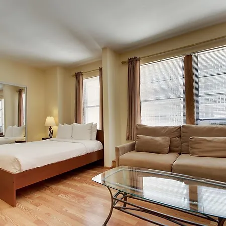 Hotel Dewitt And Chicago