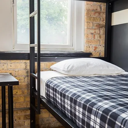 Hostel Urban *