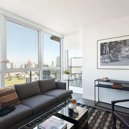 Two-bedroom On N Hudson Avenue Apt 2206 Apartment